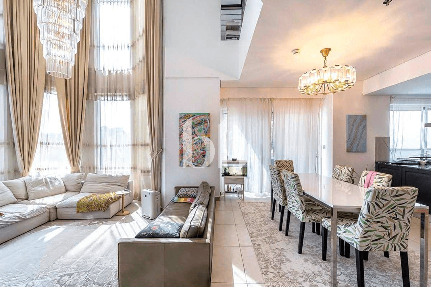 3 Bedroom Duplex in Jumeirah Heights B - photo 1