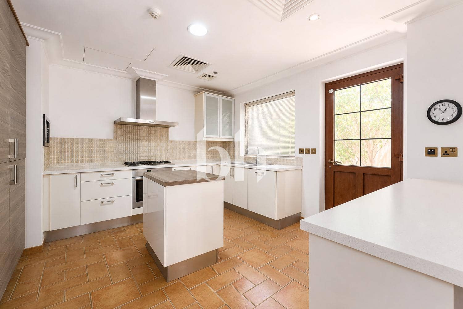 4 Bedroom Villa in Lime Tree Valley - photo 2