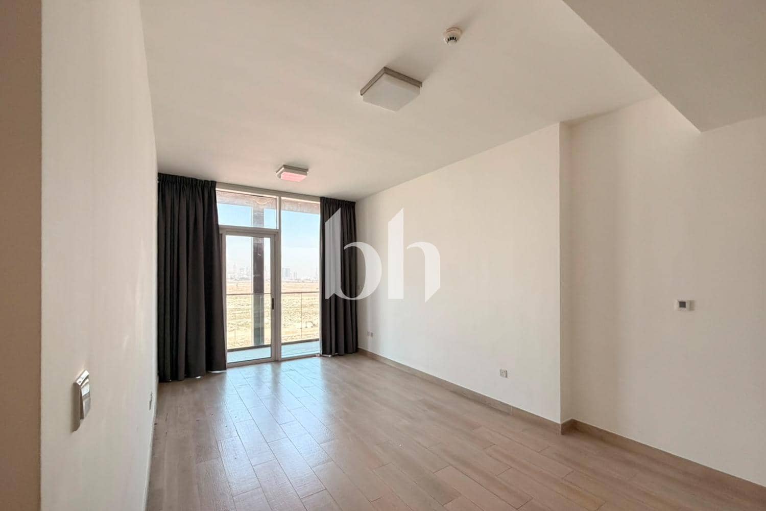 1 Bedroom Apartment in BLOOM TOWERS A - photo 1