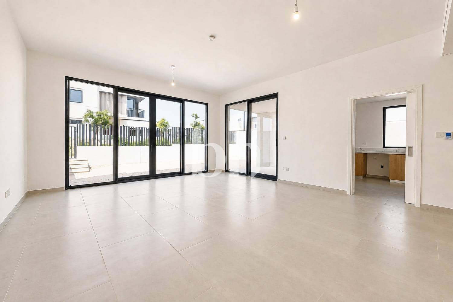 4 Bedroom Townhouse in Jebel Ali Village Townhouses - photo 1