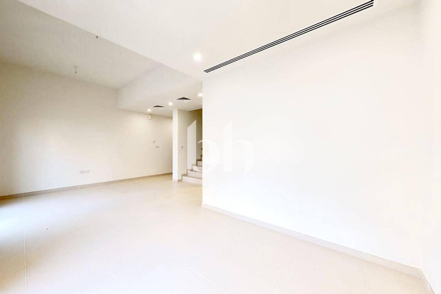3 Bedroom Townhouse in Amaranta B - photo 2