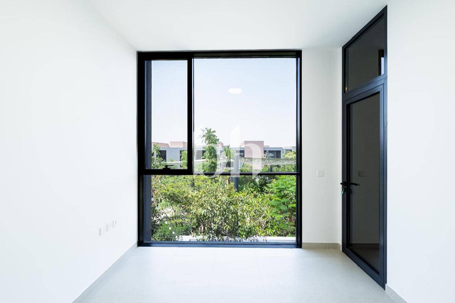 4 Bedroom Townhouse in Robinia - photo 2