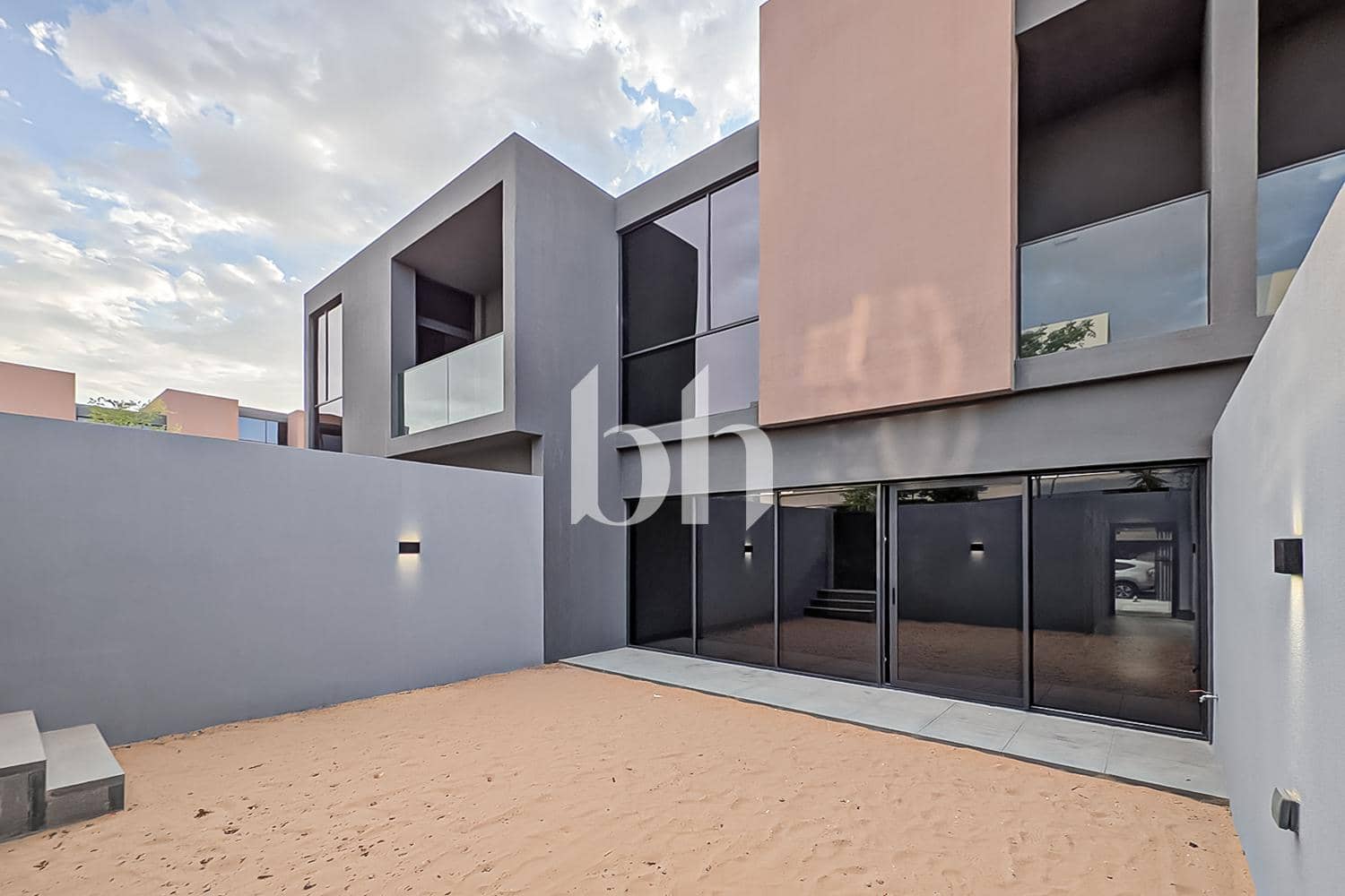 2 Bedroom Townhouse in Saro