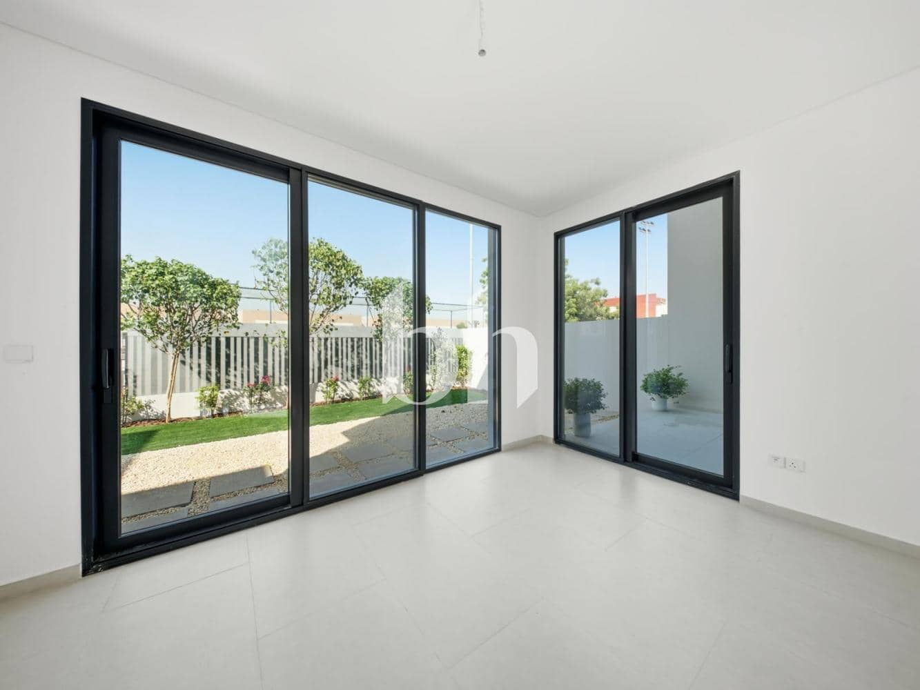 4 Bedroom Townhouse in Jebel Ali Village Townhouses - photo 2