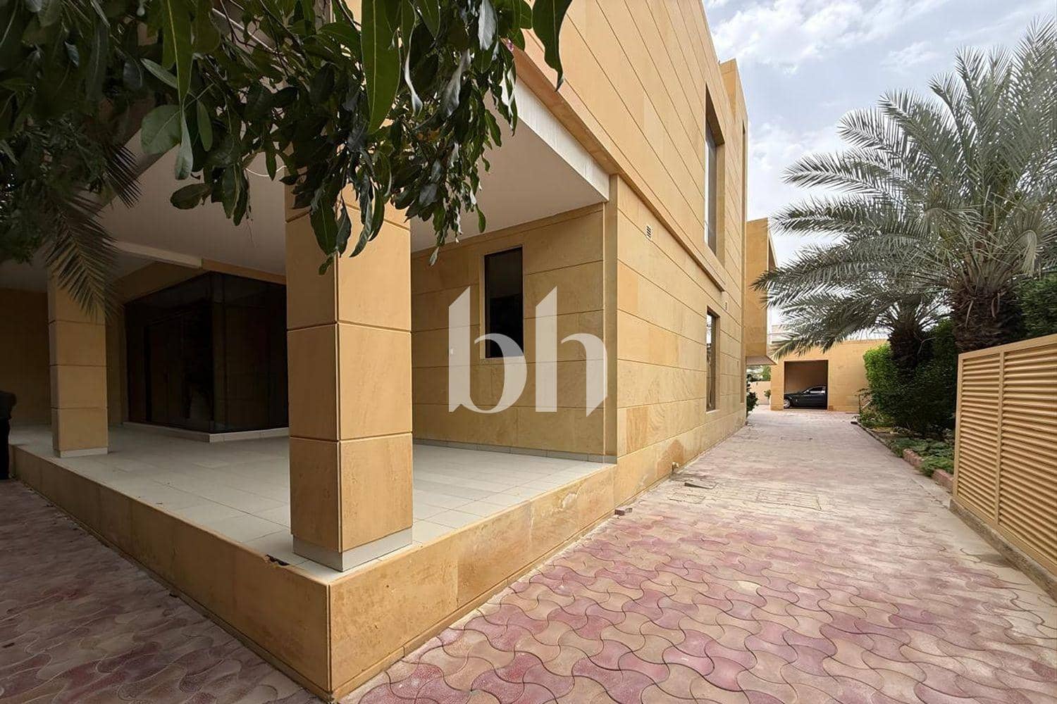 5 Bedroom Villa in Al Barsha 2 Villas - photo 1