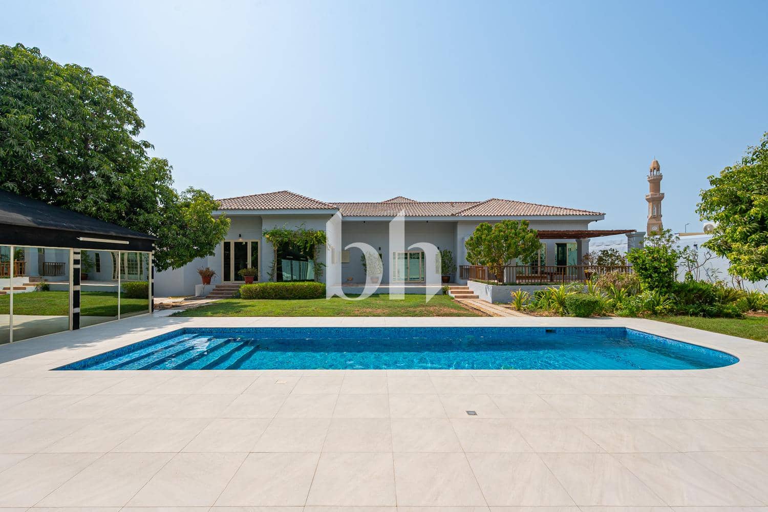 5 Bedroom Villa in Al Barsha 1 Villas - photo 2