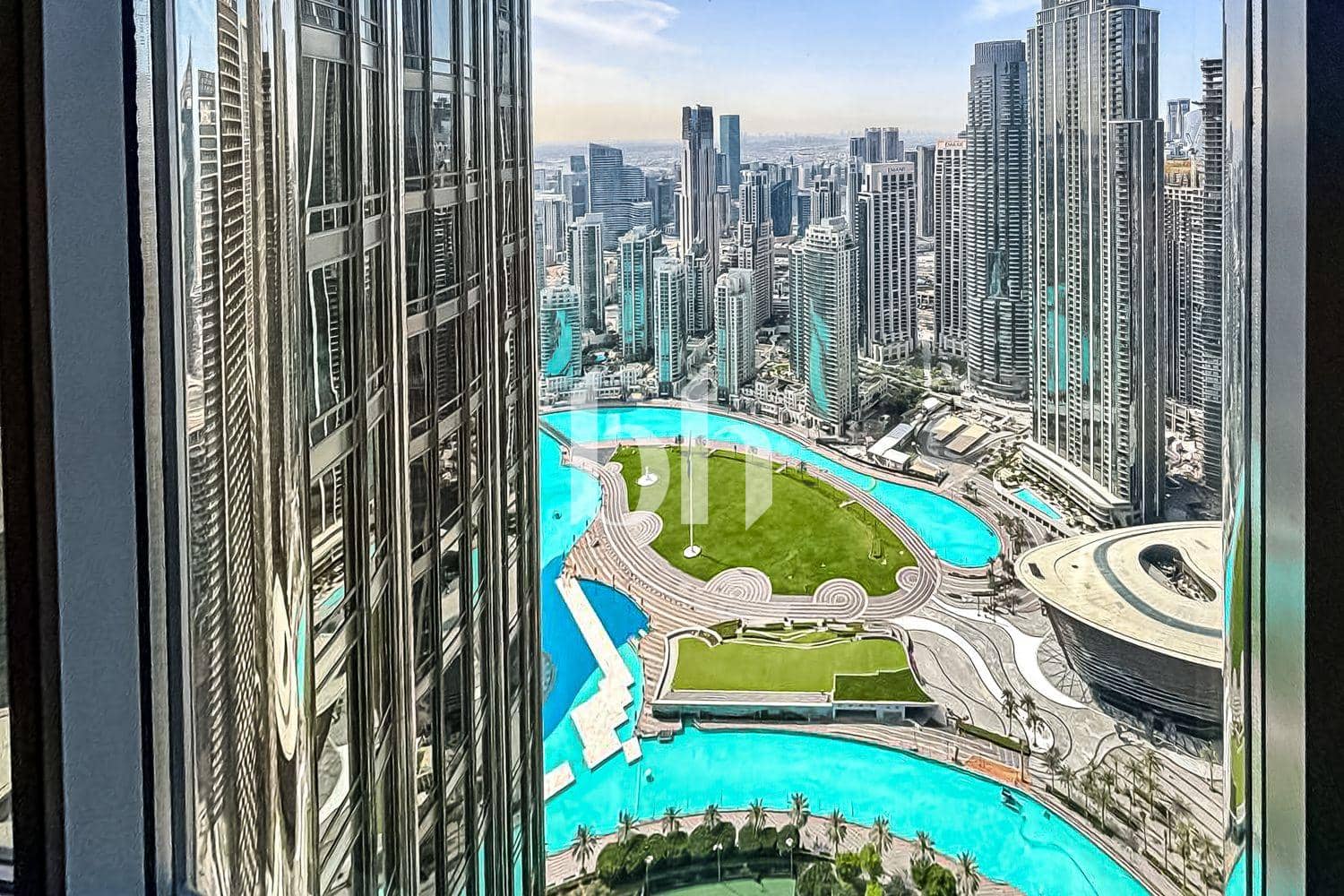1 Bedroom Apartment in Burj Khalifa - photo 2