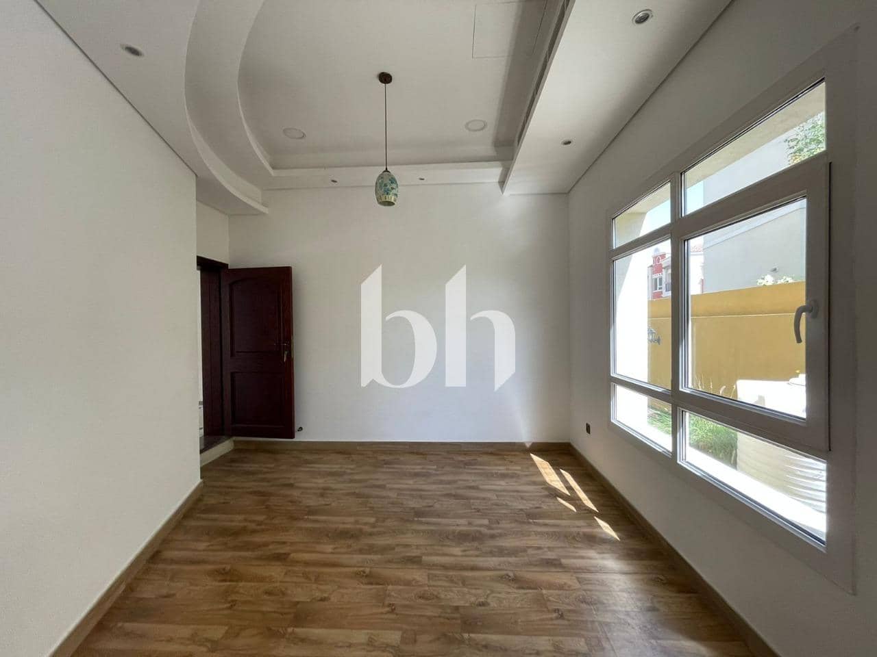 5 Bedroom Villa in Courtyard CH3 - photo 1