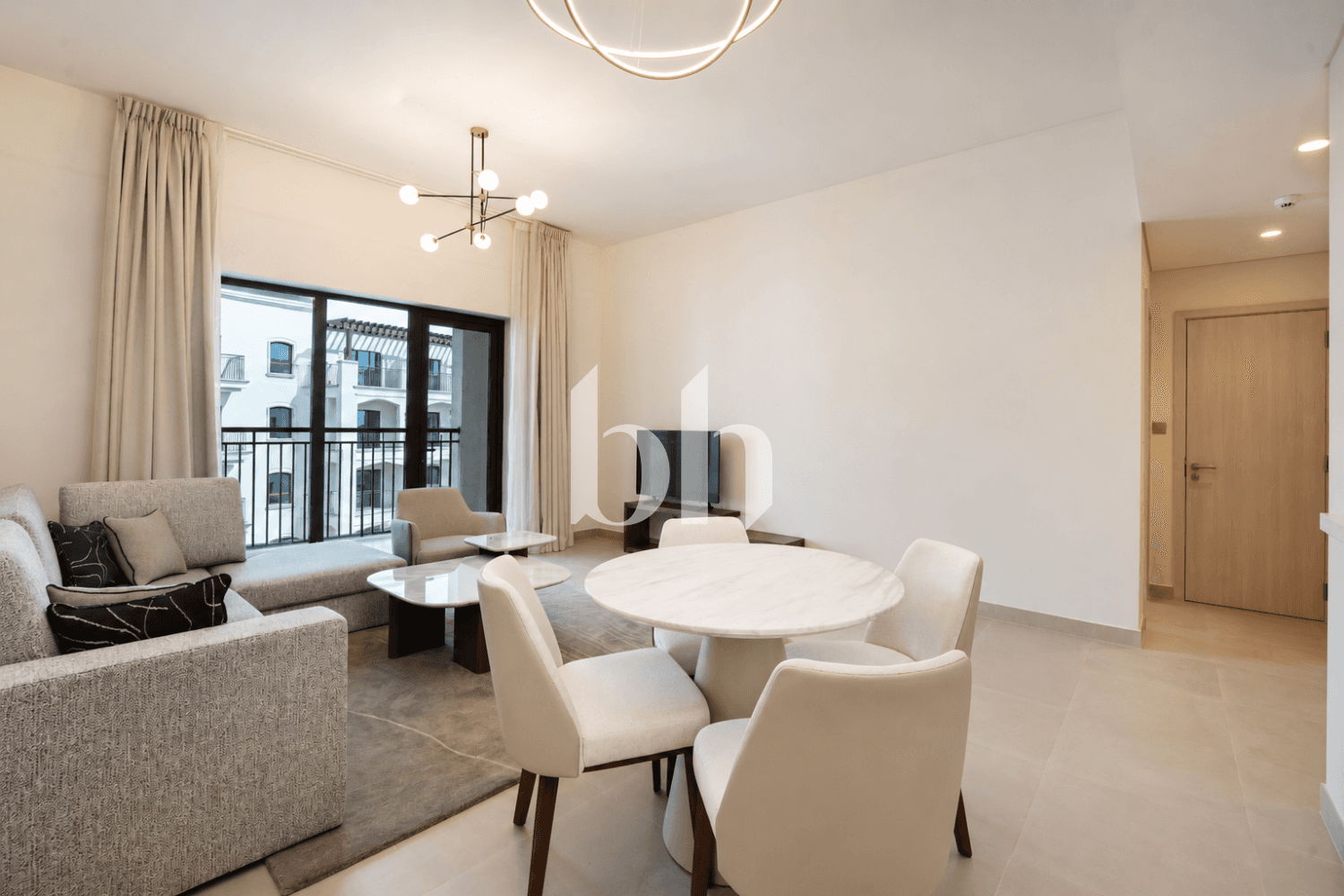 1 Bedroom Apartment in Views B - photo 2