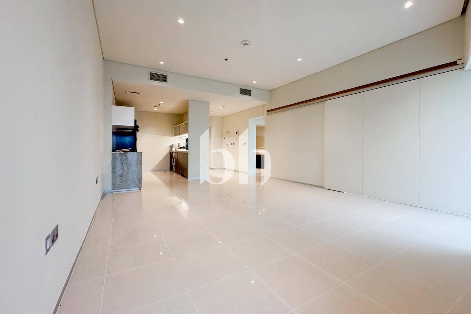 2 Bedroom Apartment in Park Place Tower