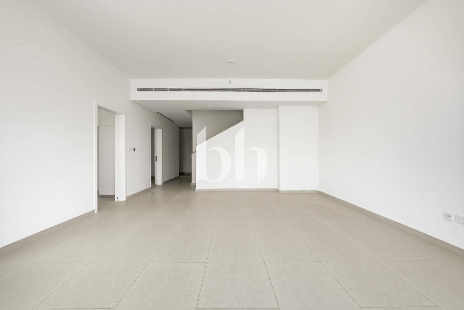 4 Bedroom Townhouse in Jebel Ali Village Townhouses - photo 2