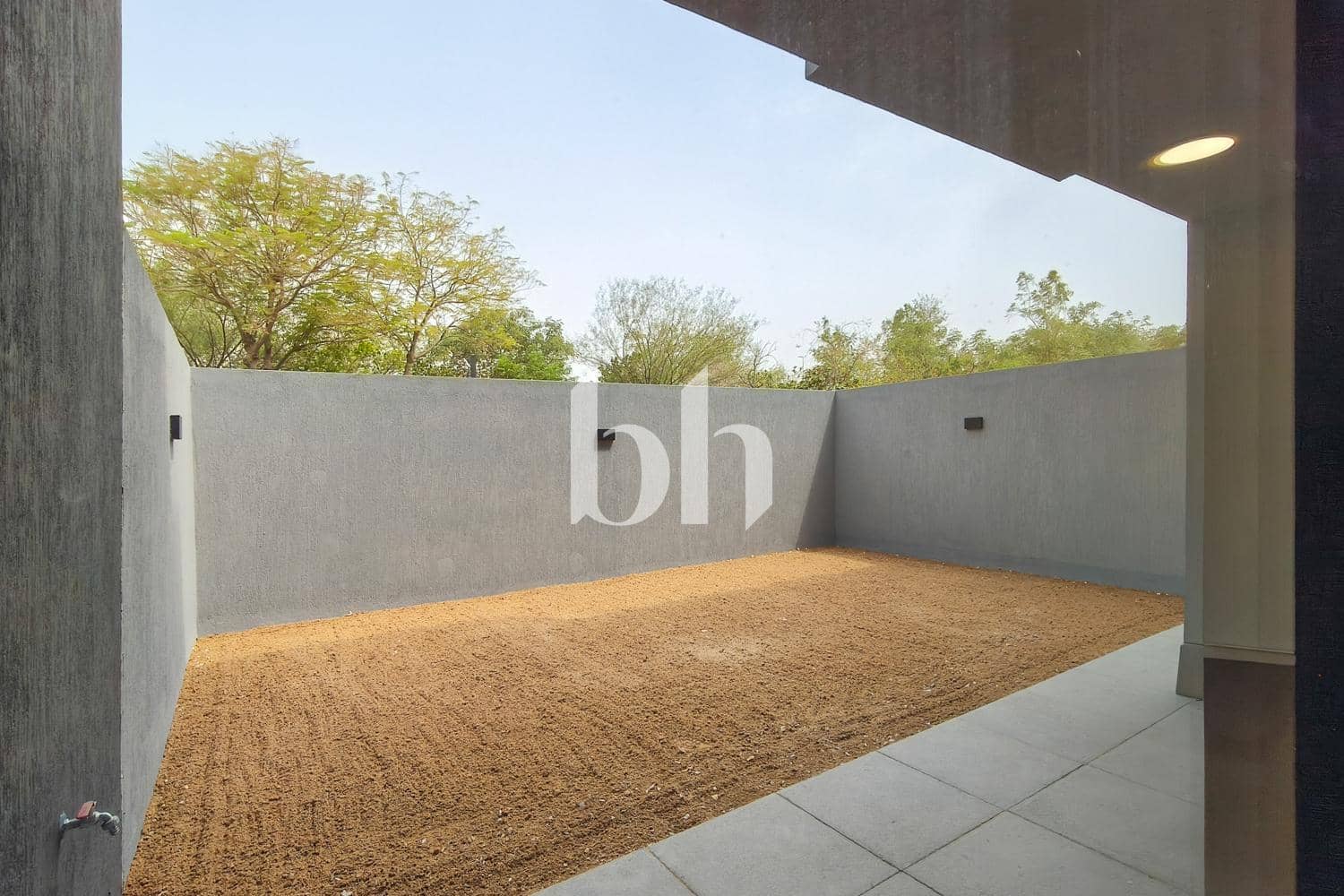 4 Bedroom Townhouse in Azalea - photo 2