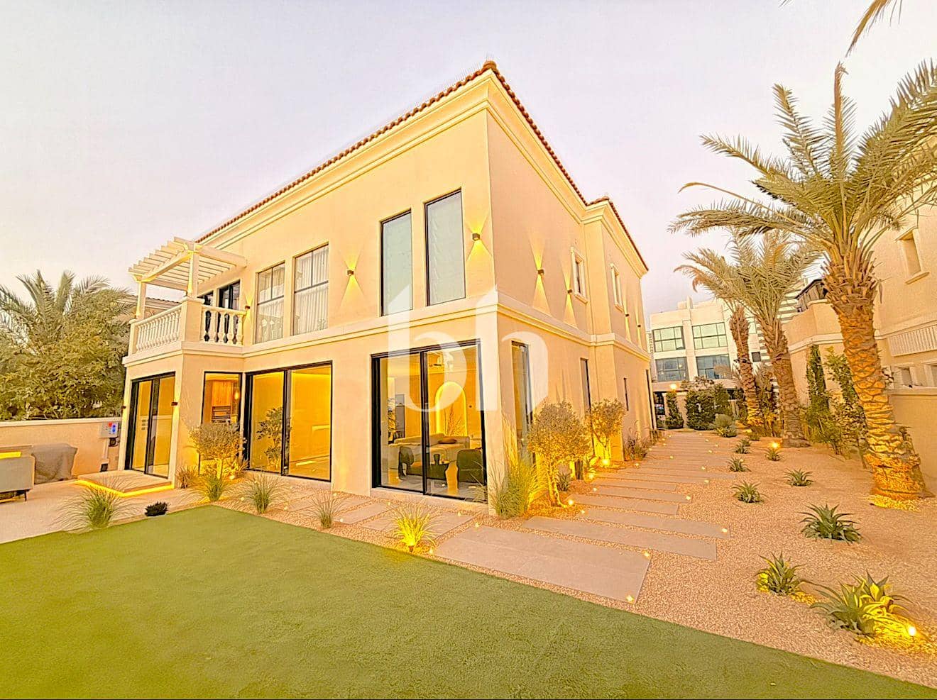 4 Bedroom Villa in District 8V - photo 1