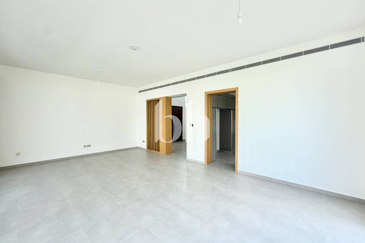 5 Bedroom Villa in Jebel Ali Village Villas - photo 2