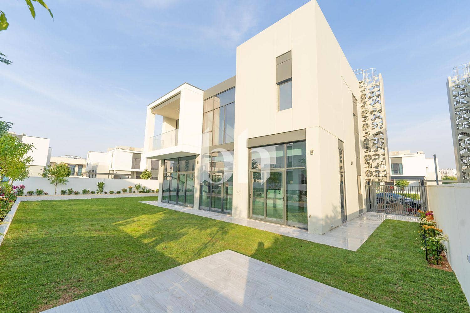 5 Bedroom Villa in Murooj Al Furjan East - photo 1