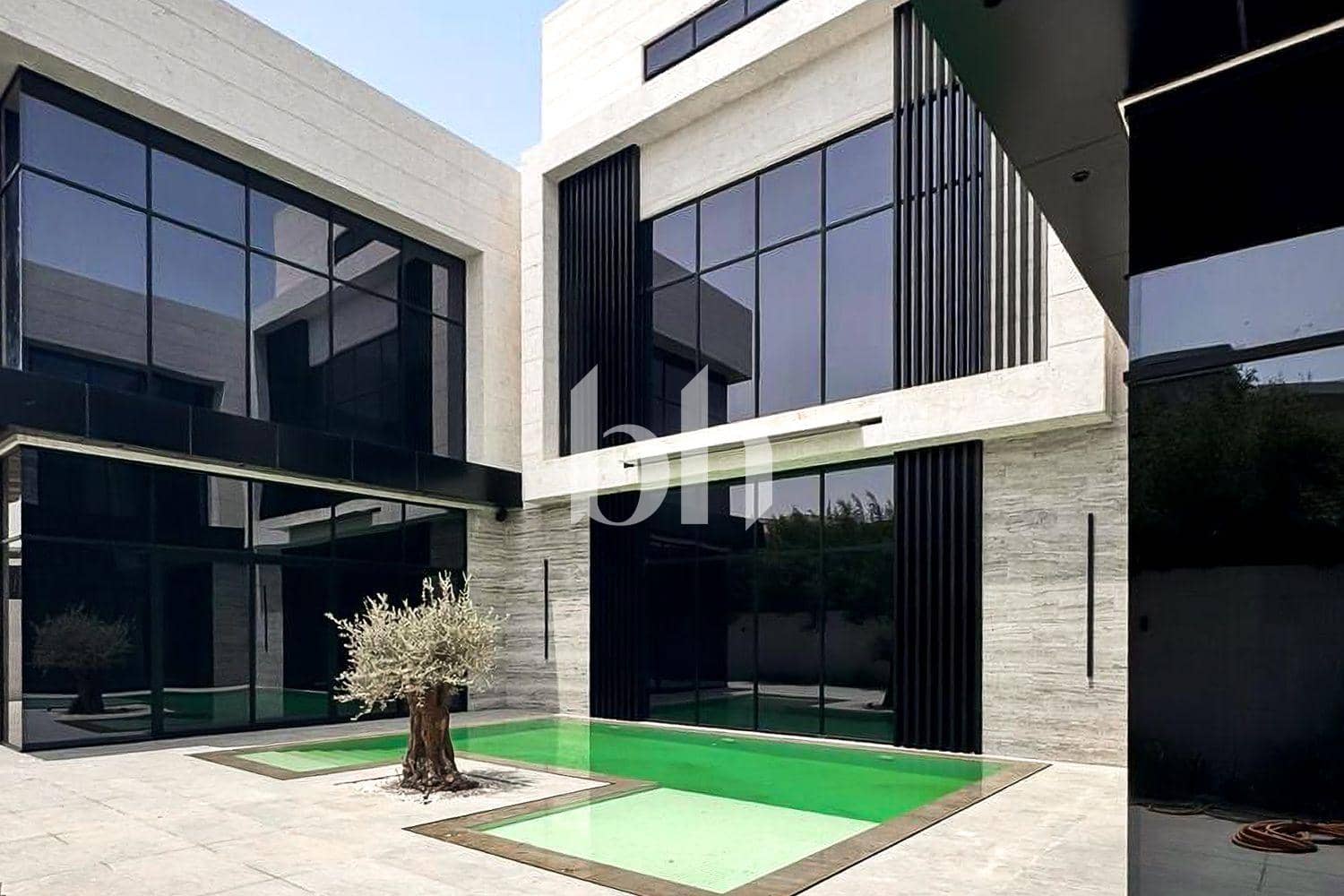 5 Bedroom Villa in Sky Hills Residence