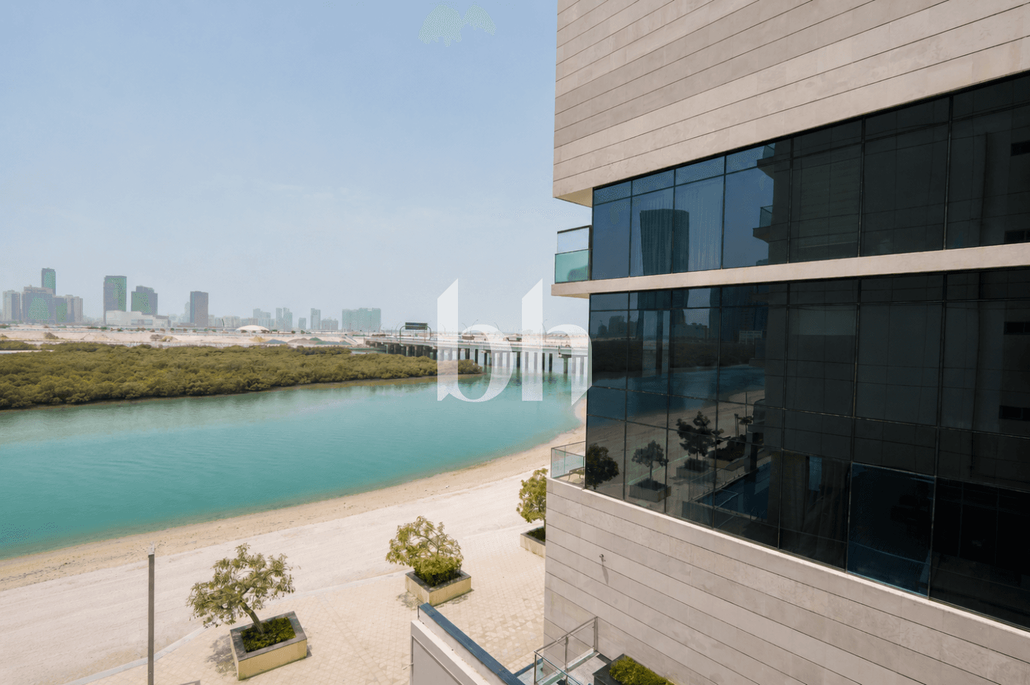 1 Bedroom Apartment in Oasis Residences