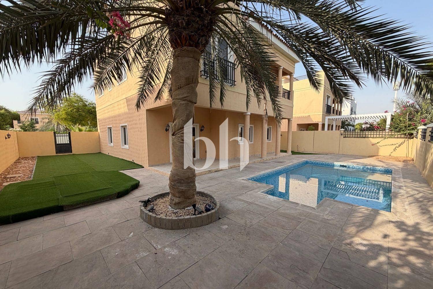 5 Bedroom Villa in Courtyard CA12 - photo 2