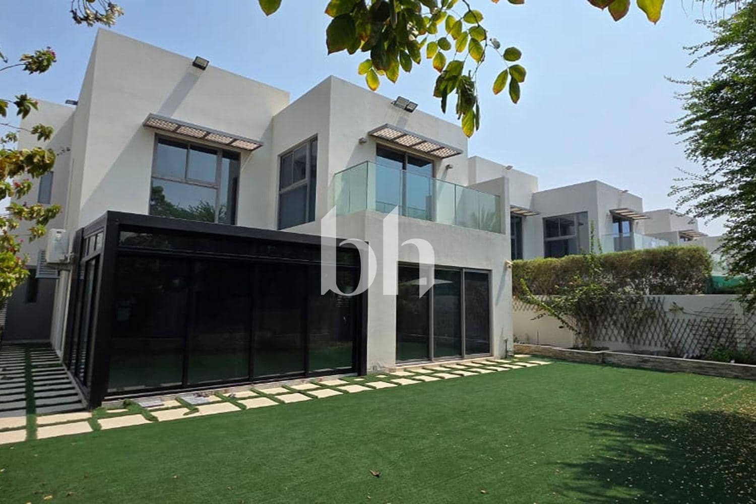 4 Bedroom Villa in Al Zahia 4 - photo 2