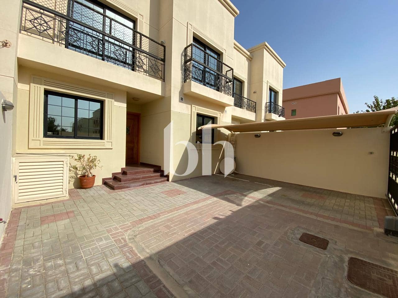 3 Bedroom Townhouse in Mirdif Villas - photo 2