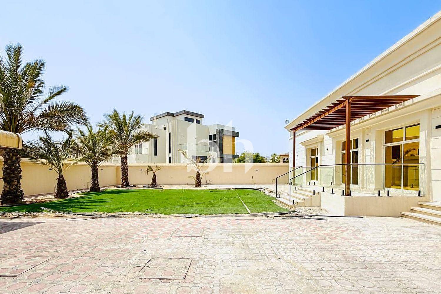 4 Bedroom Villa in Nad Al Sheba 4 - photo 1