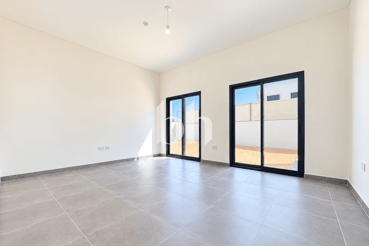 6 Bedroom Villa in Fay Alreeman - photo 2
