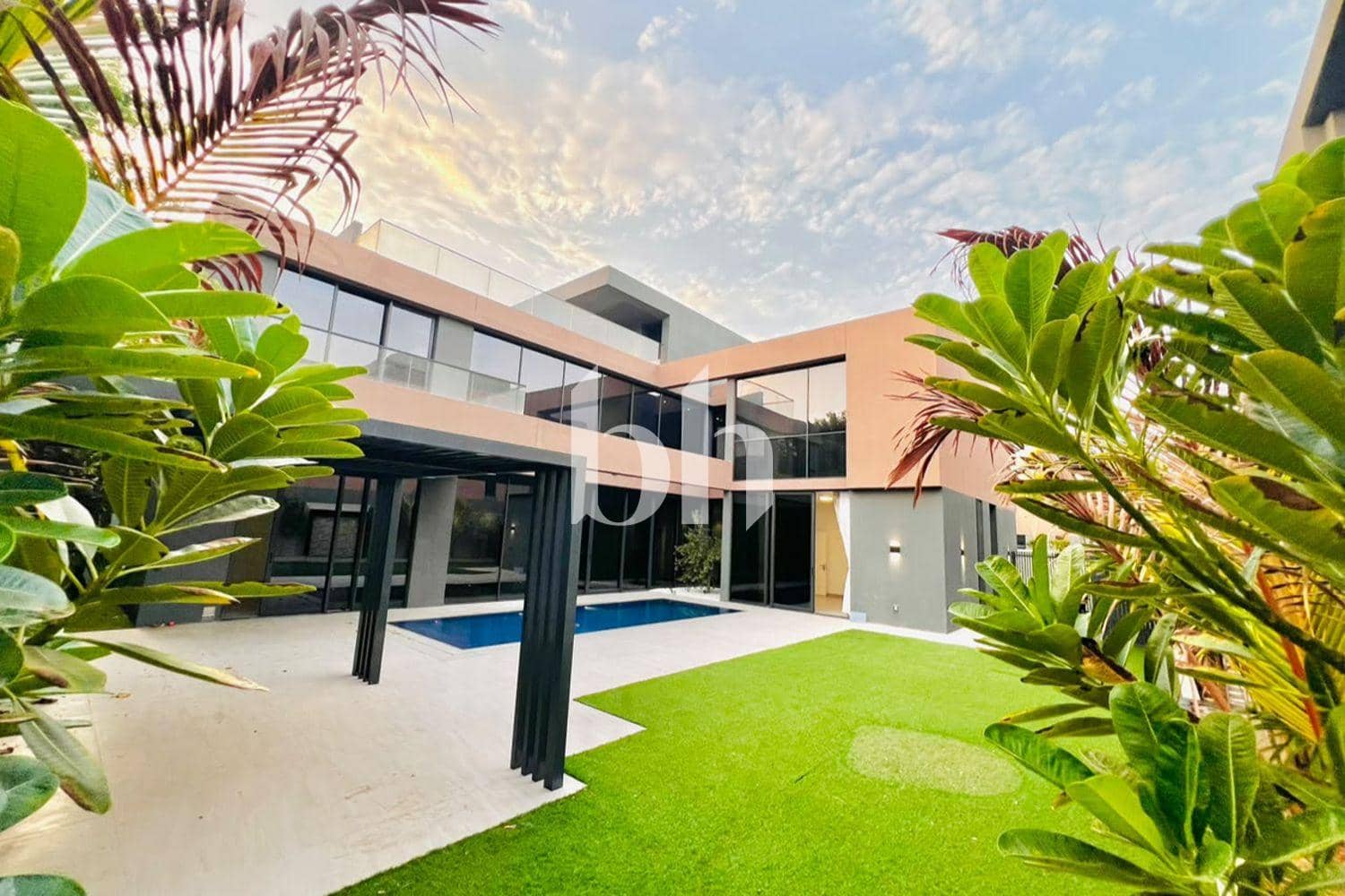 5 Bedroom Villa in Kaya