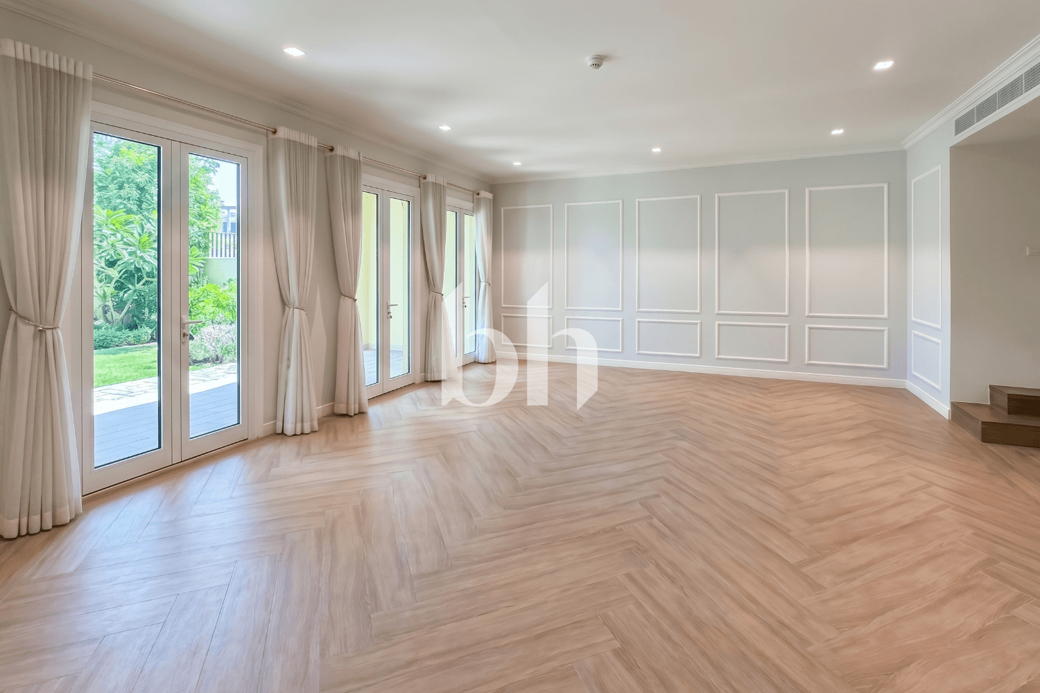 4 Bedroom Townhouse in Sur La Mer - photo 1
