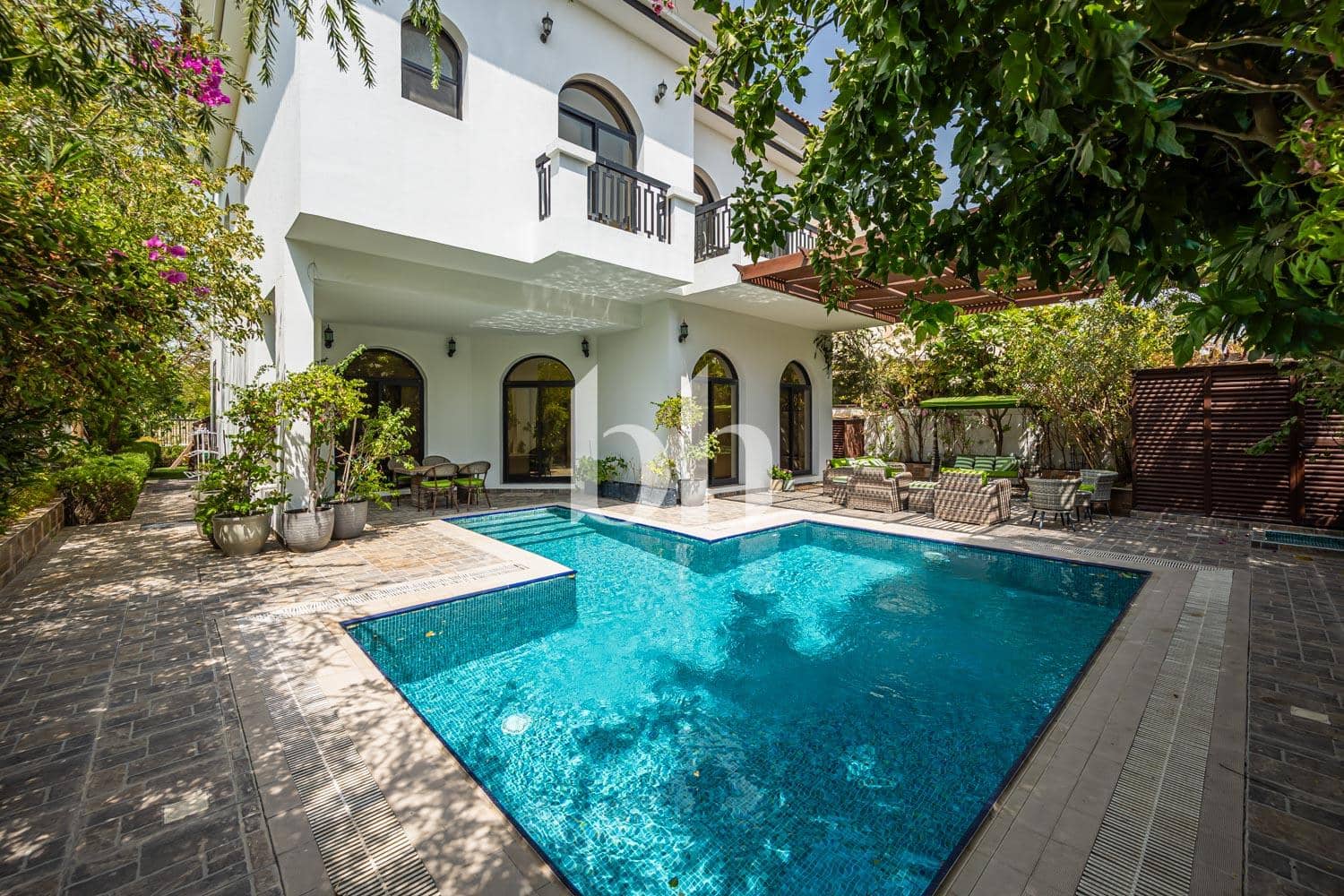 5 Bedroom Villa in Courtyard CP7 - photo 1