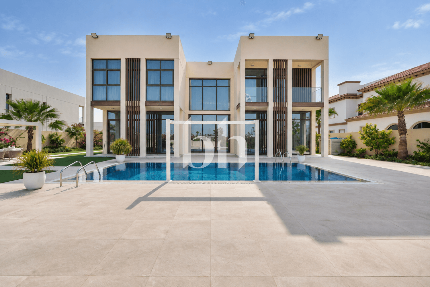 5 Bedroom Villa in Seef Al Jubail - photo 1