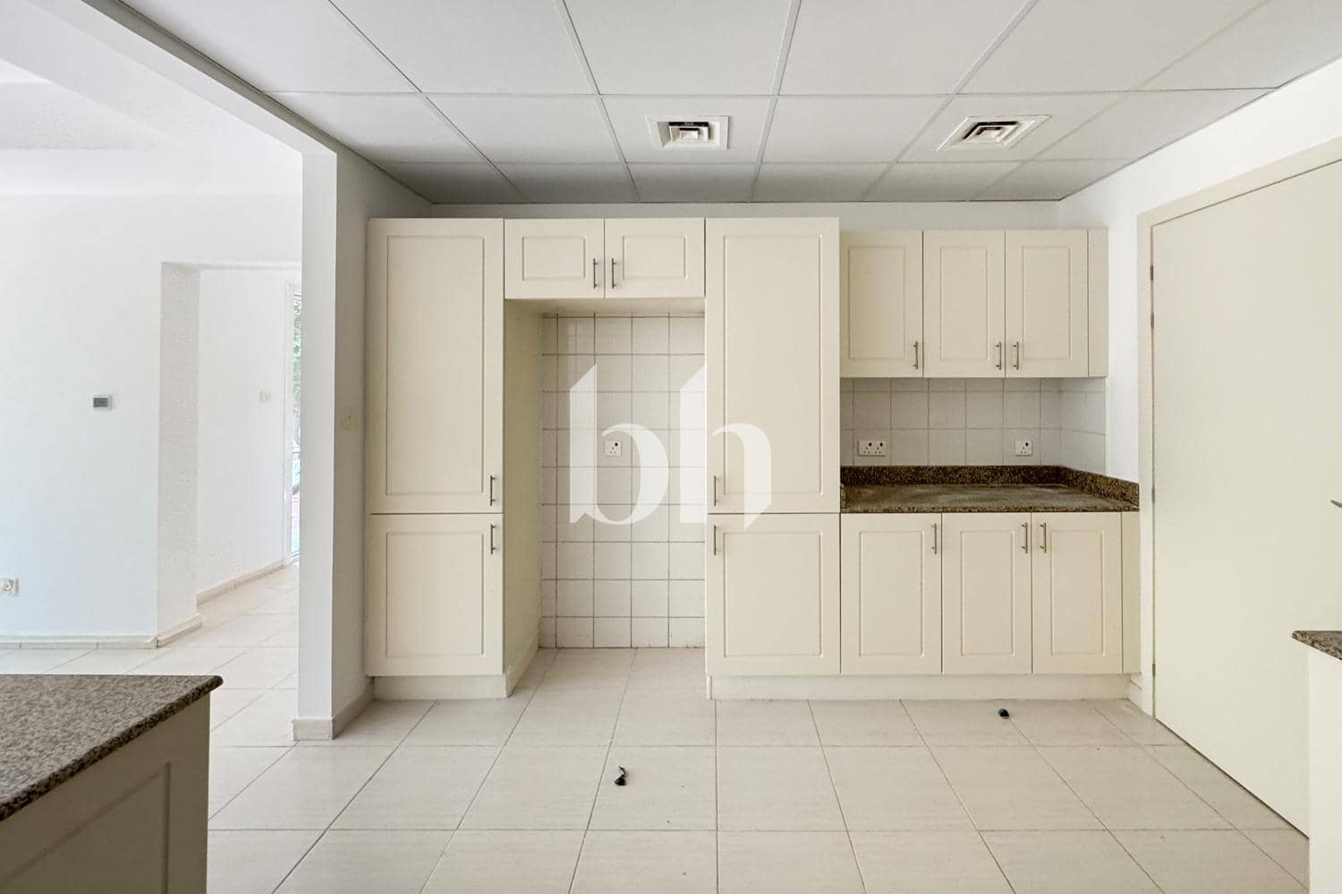 3 Bedroom Villa in Springs 1 - photo 1