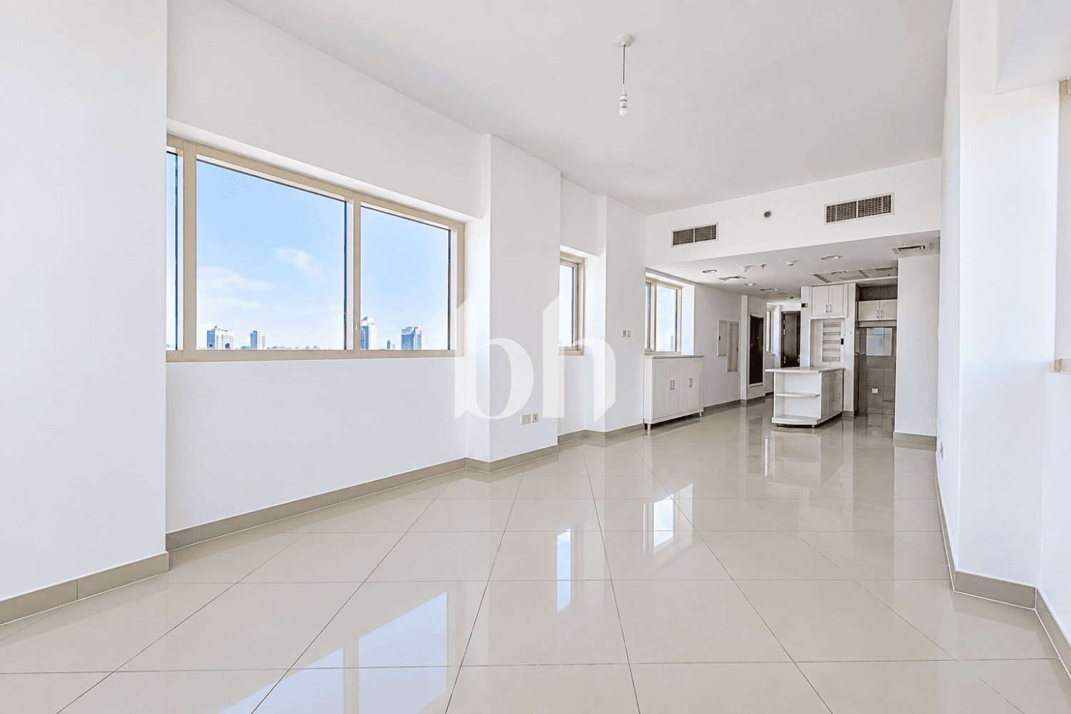 3 Bedroom Apartment in Oceanscape - photo 2