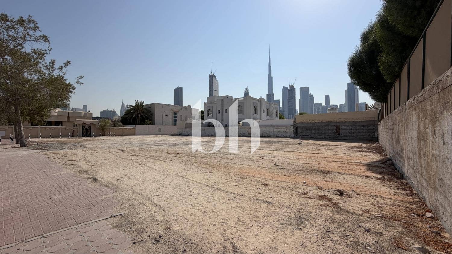Land in Al Wasl