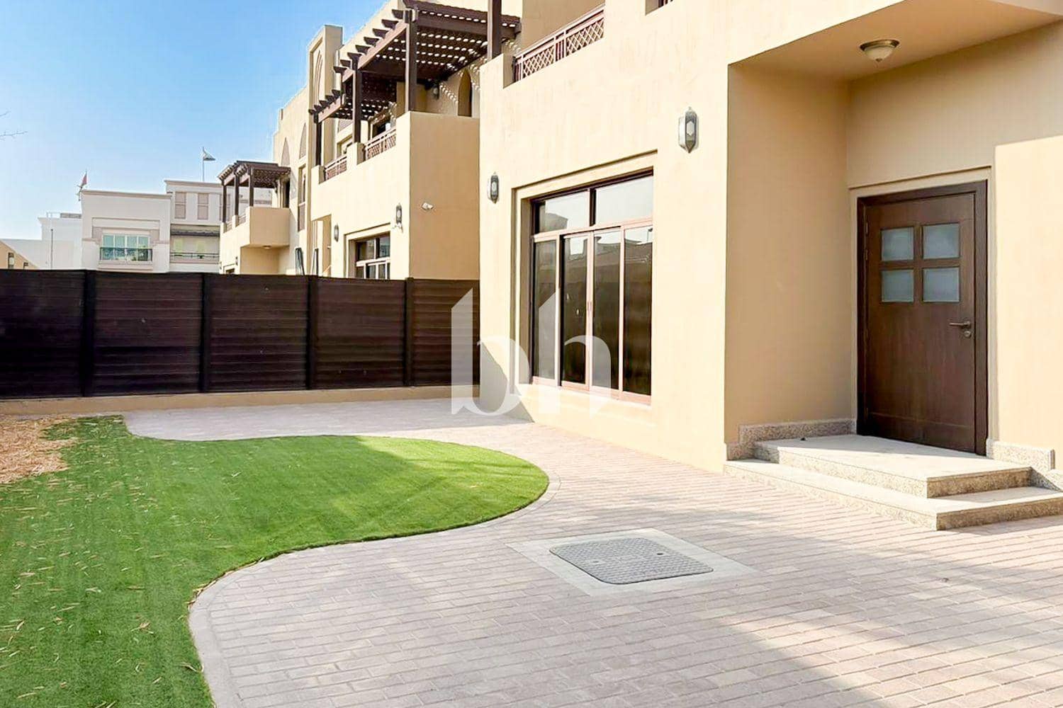 5 Bedroom Villa in Jumeirah 3 Villas