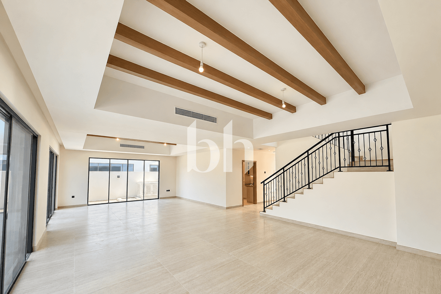 6 Bedroom Villa in Santorini 1 - photo 1