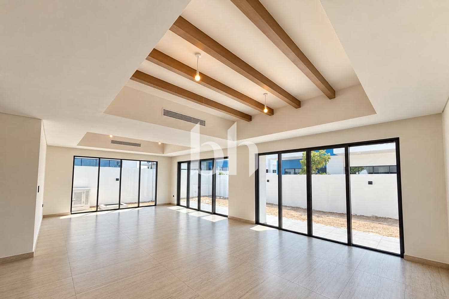 6 Bedroom Villa in Santorini 1 - photo 1