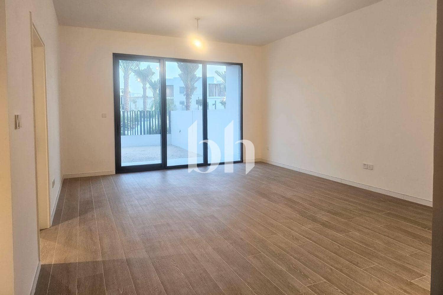3 Bedroom Townhouse in Jebel Ali Village Townhouses - photo 1