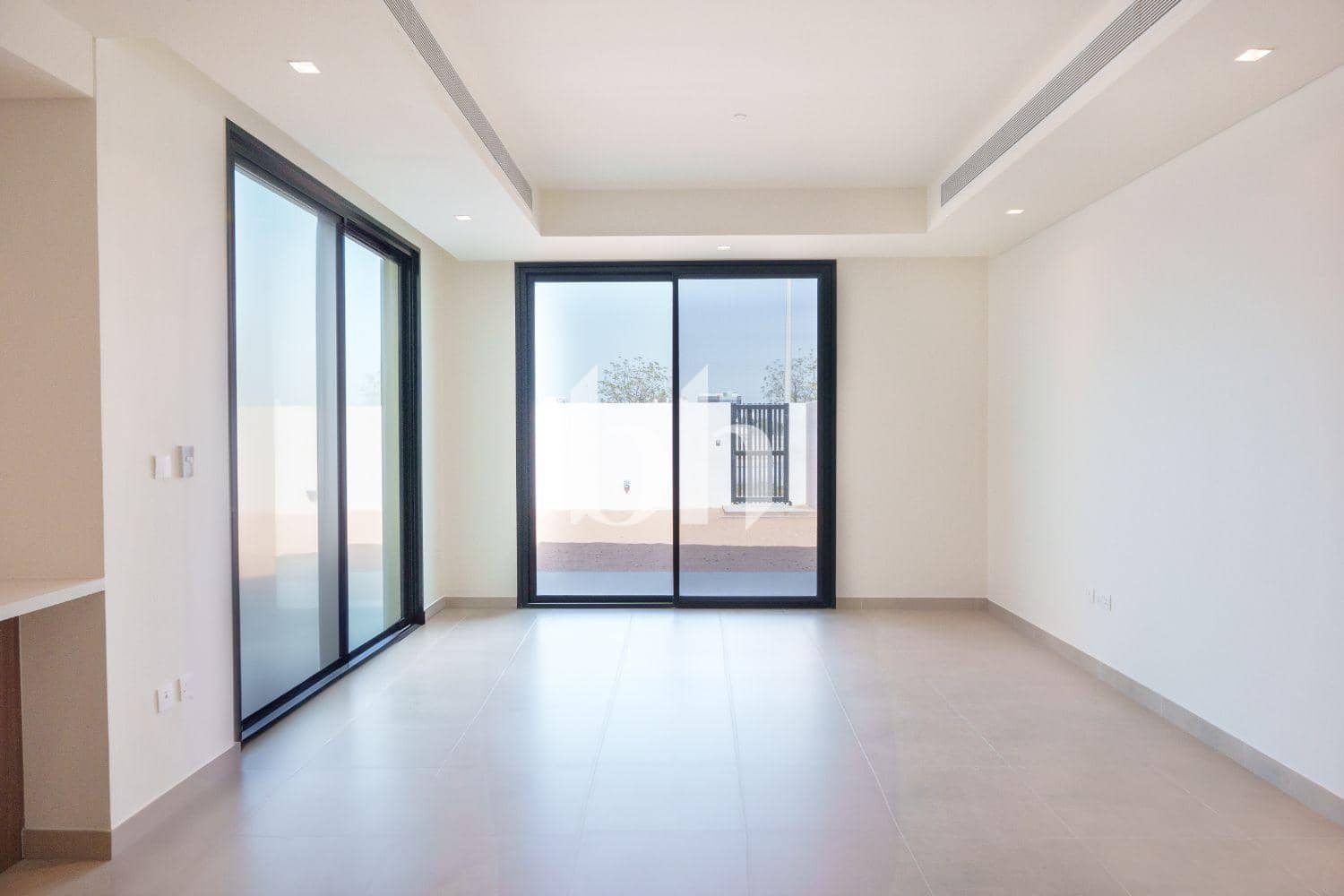 2 Bedroom Townhouse in The Dahlias - photo 2