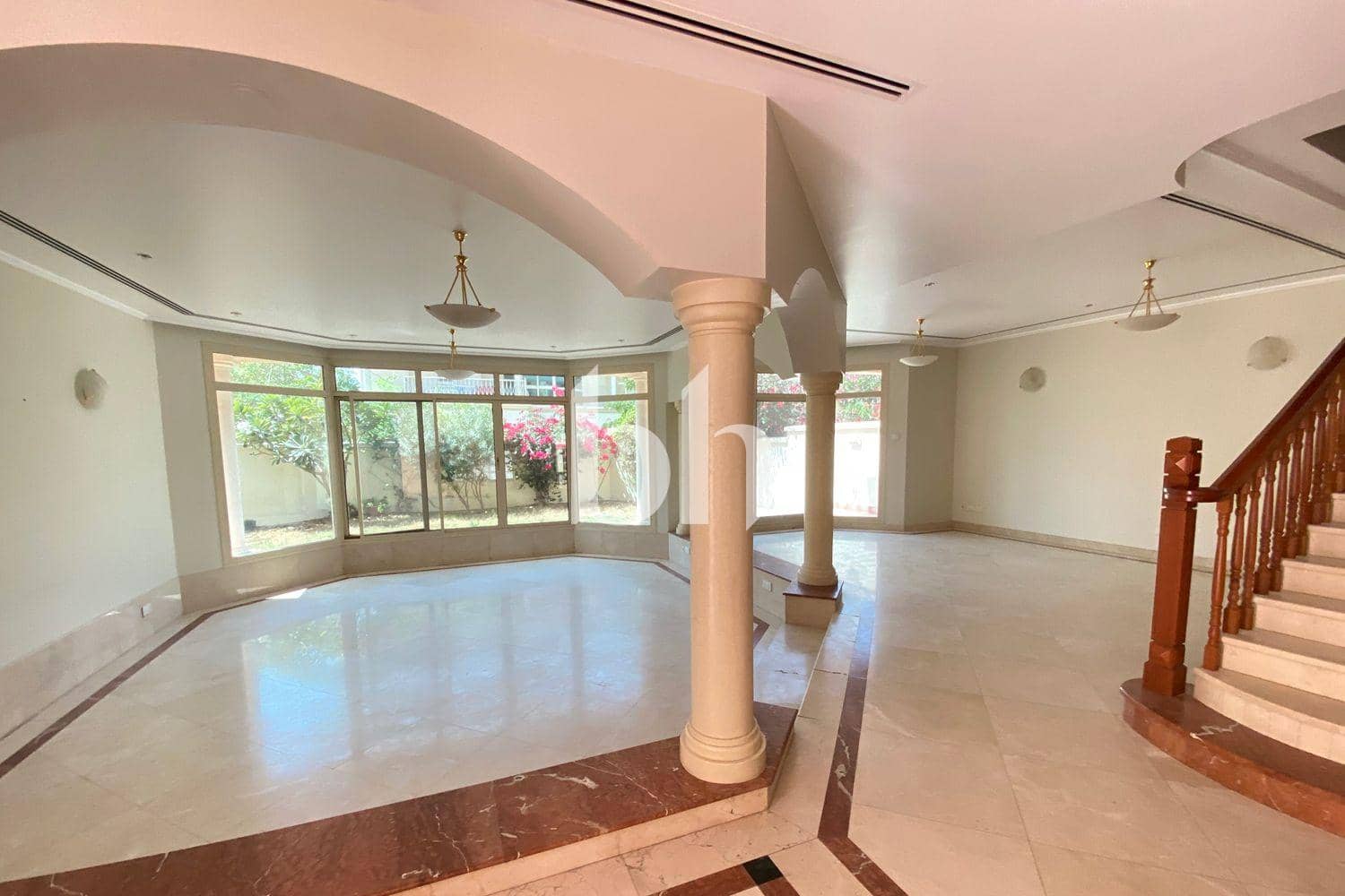 4 Bedroom Villa in Al Safa 2 Villas - photo 2