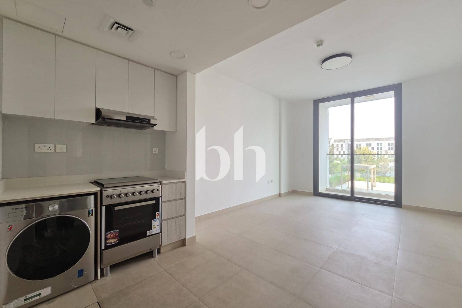 1 Bedroom Apartment in MISK Apartments - photo 1