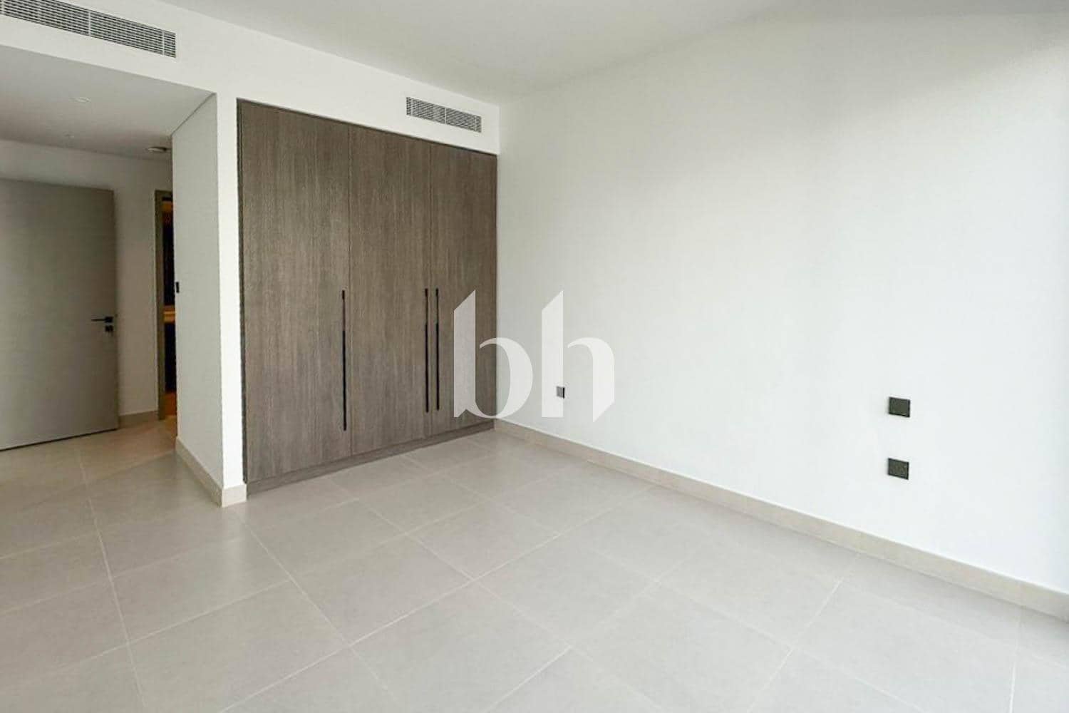 3 Bedroom Townhouse in Aura Gardens B - photo 2