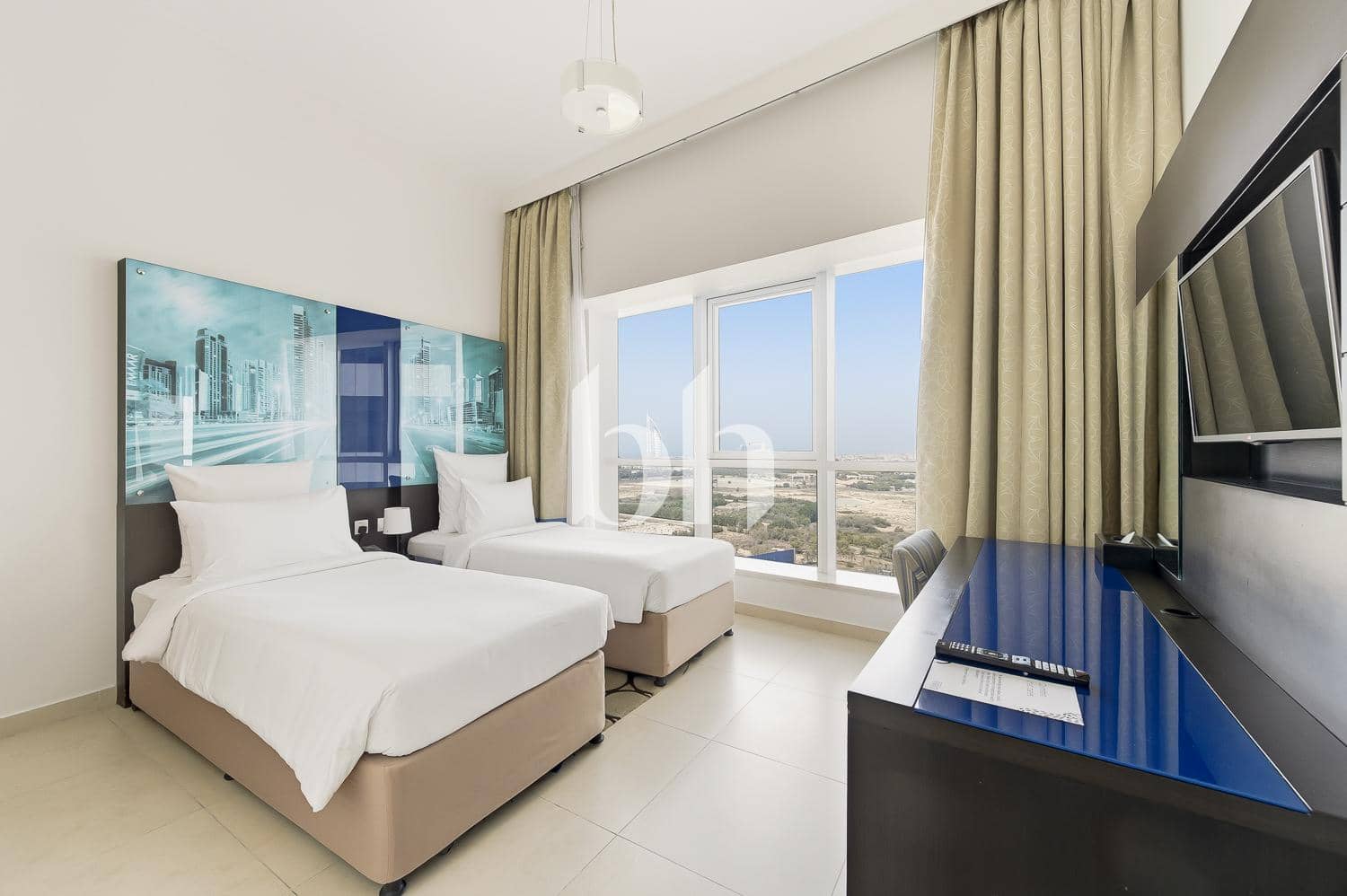 3 Bedroom Apartment in Aparthotel Adagio Premium Dubai Al Barsha - photo 1