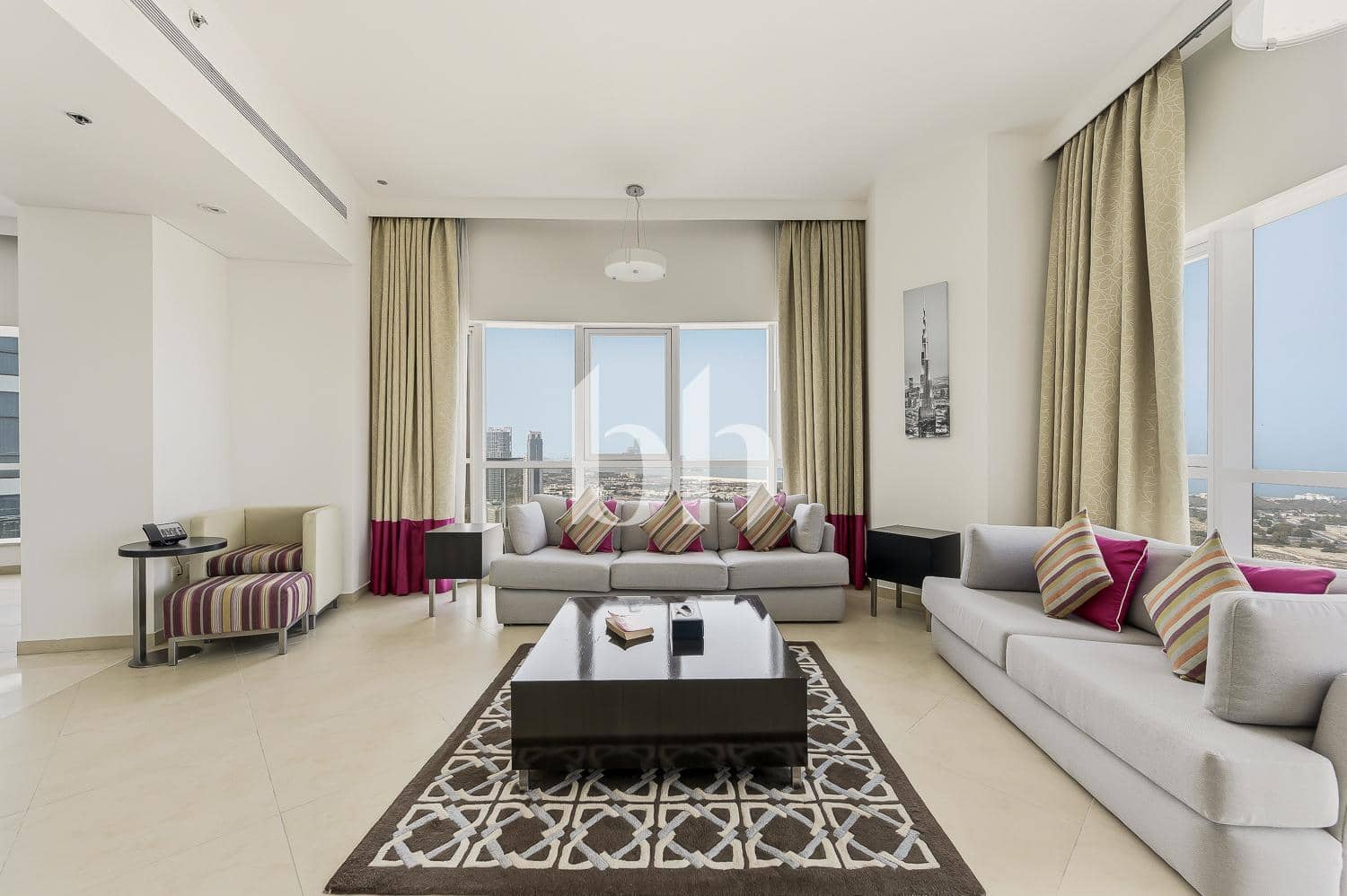 4 Bedroom Apartment in Aparthotel Adagio Premium Dubai Al Barsha - photo 1