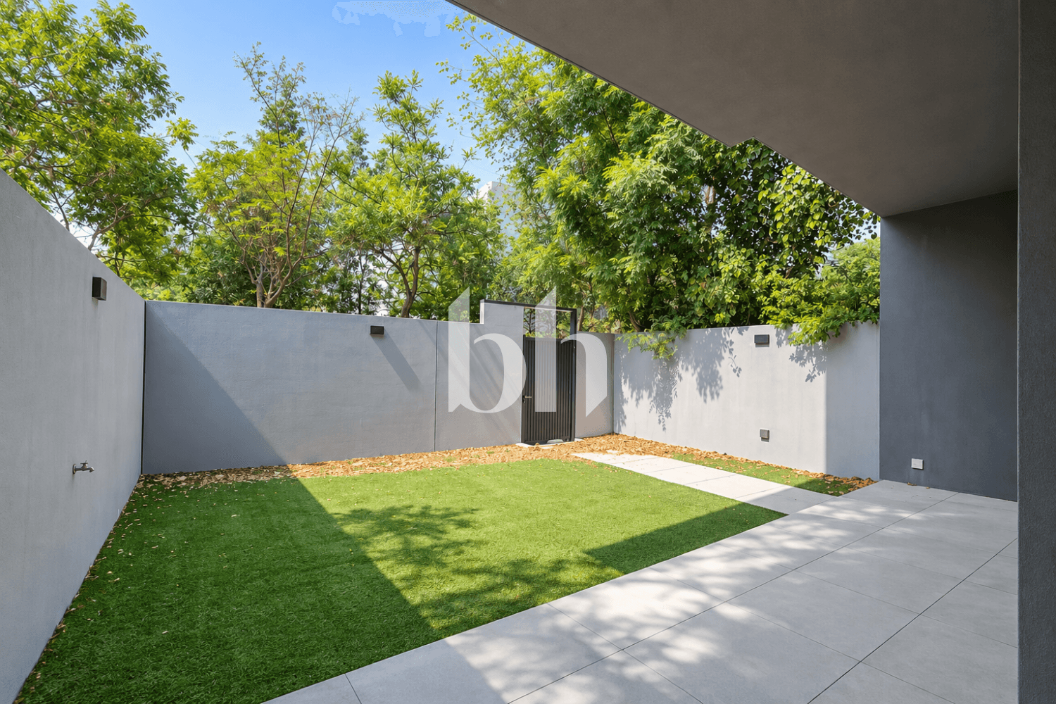 4 Bedroom Townhouse in Sendian - photo 2