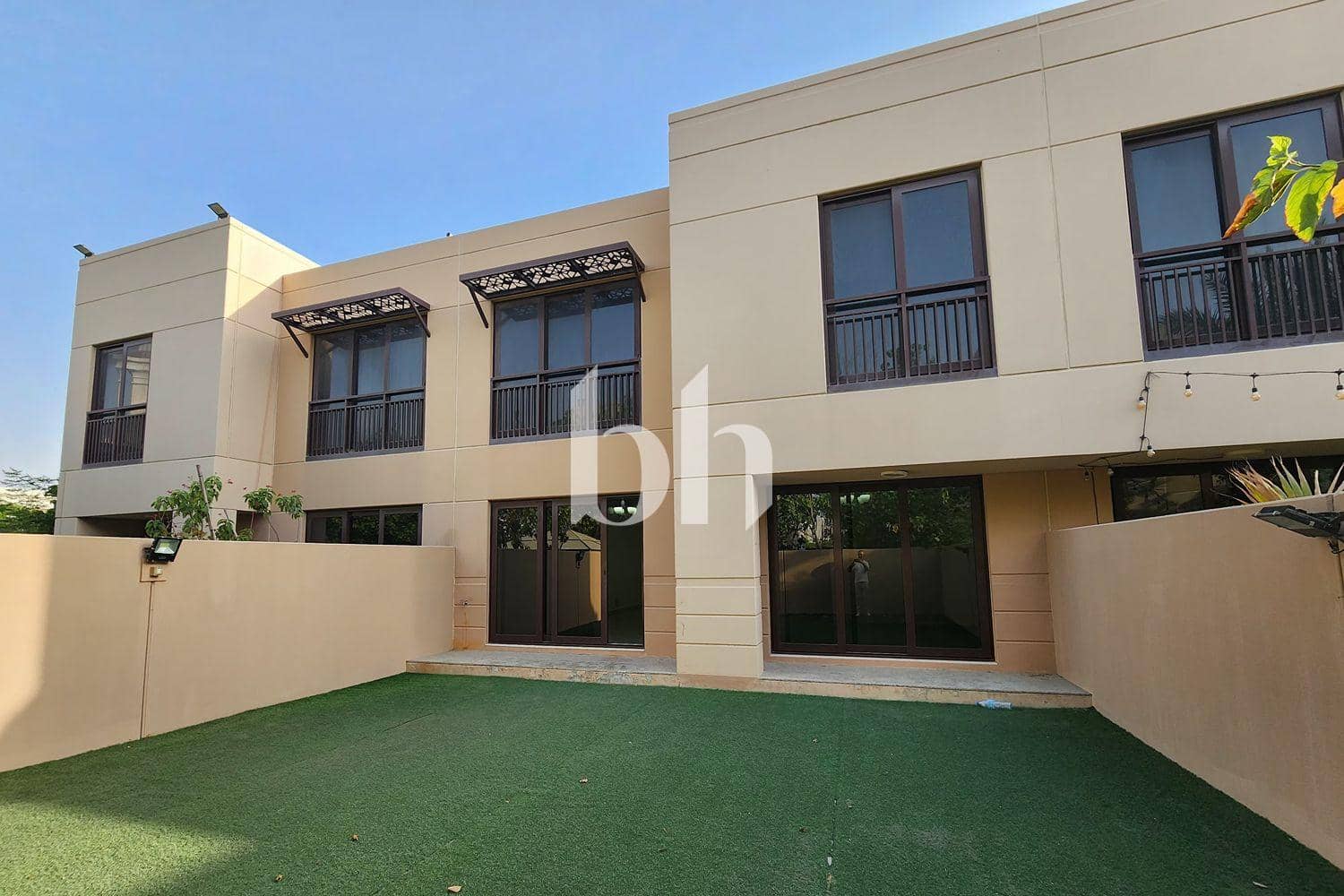 4 Bedroom Townhouse in Al Zahia 2 - photo 1