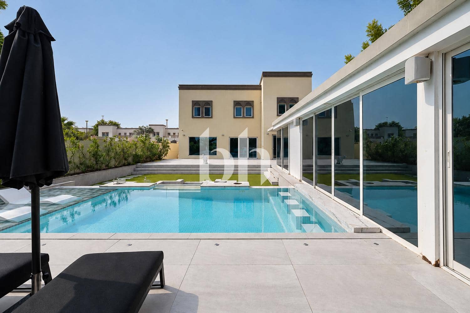 3 Bedroom Villa in District 5 Regional