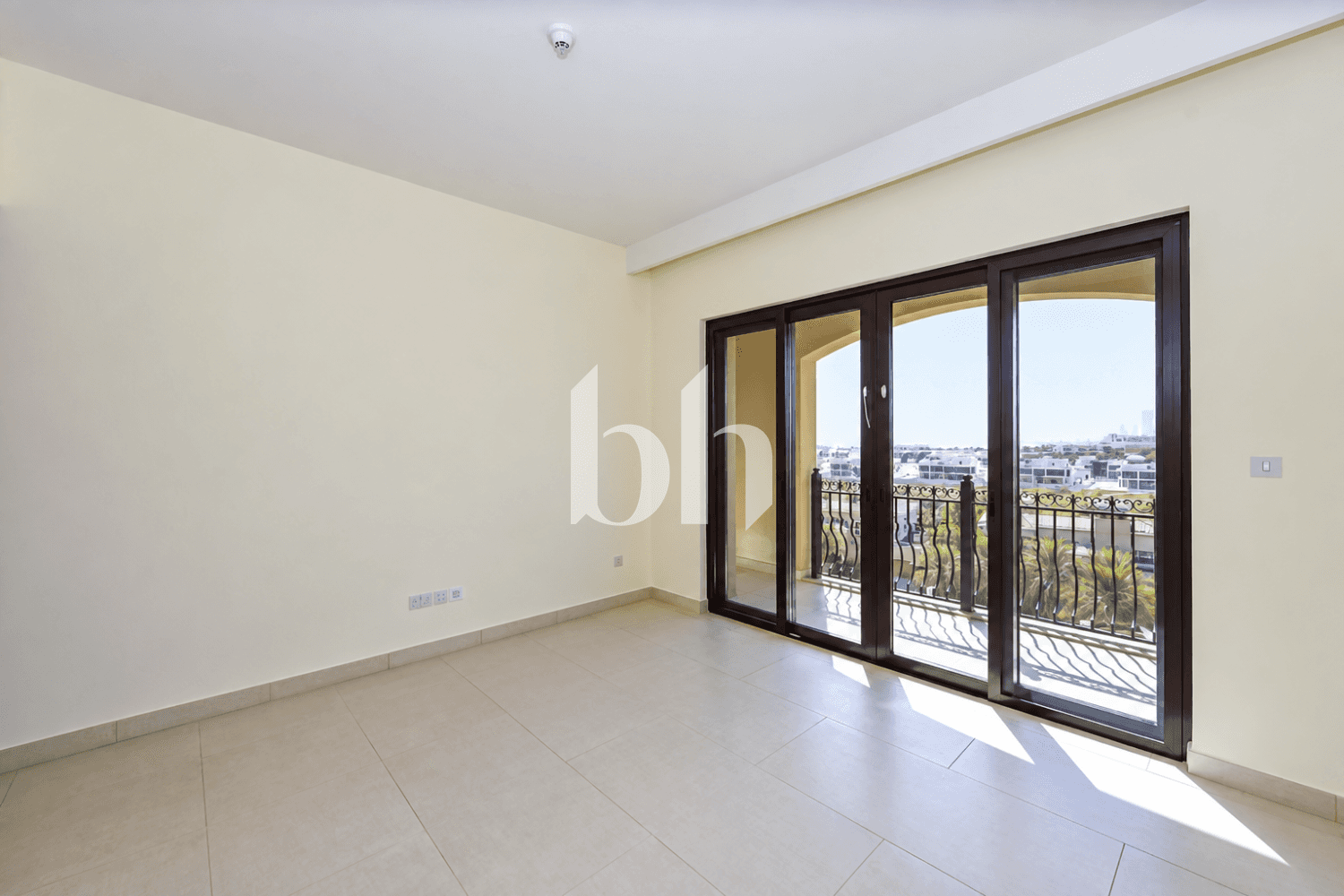 1 Bedroom Apartment in St. Regis - photo 2