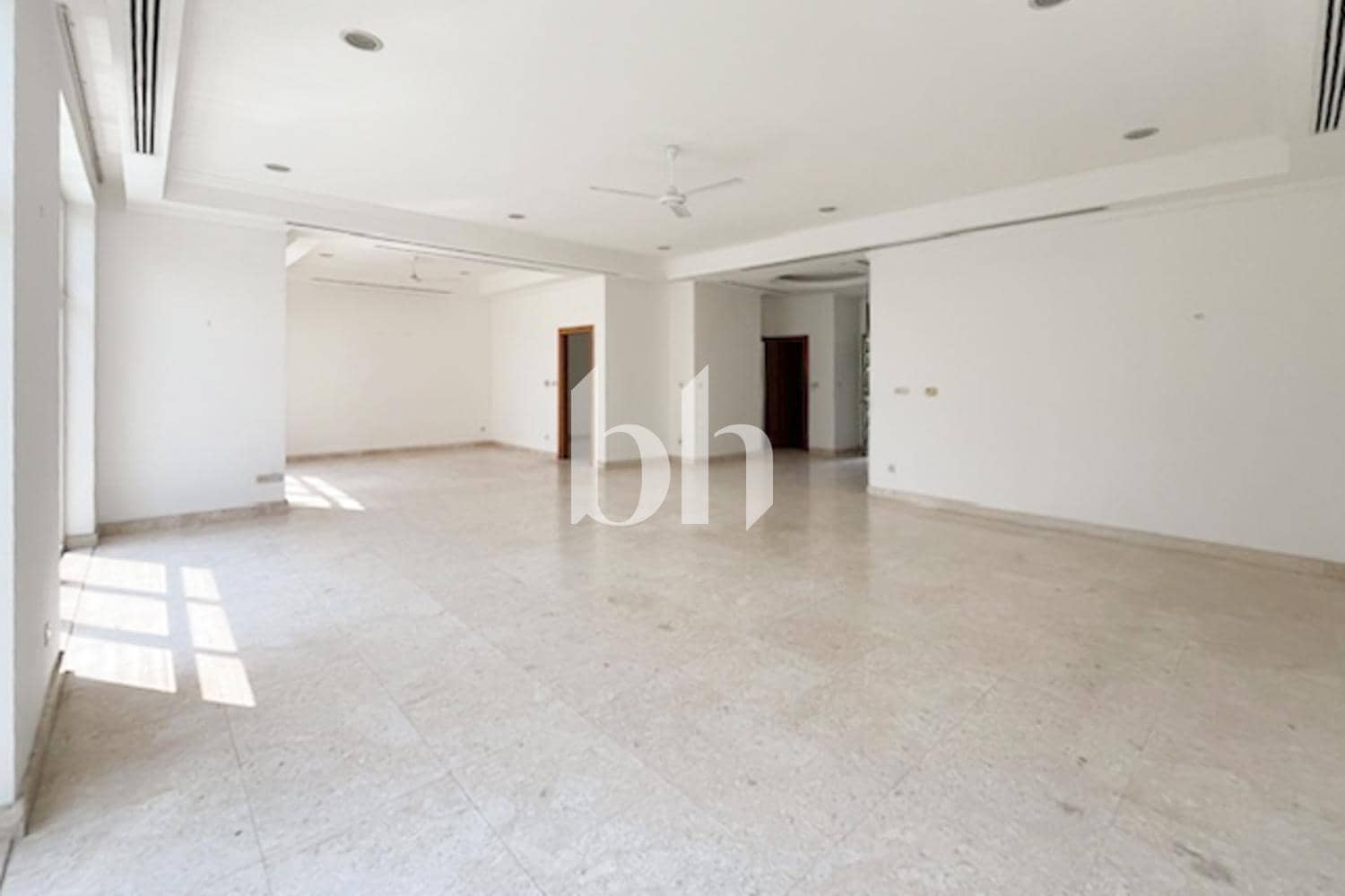 5 Bedroom Villa in The Aldea - photo 1