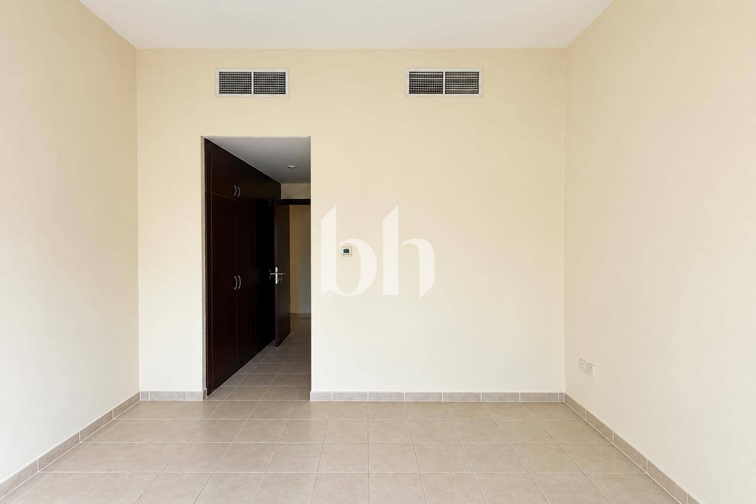 2 Bedroom Apartment in Building 165 - photo 1