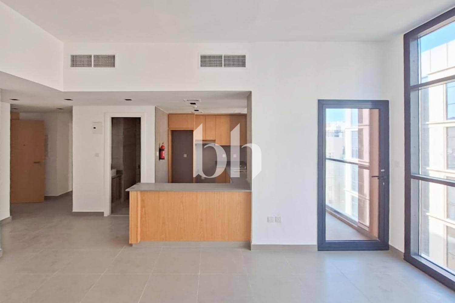 2 Bedroom Apartment in Al Mamsha - photo 2